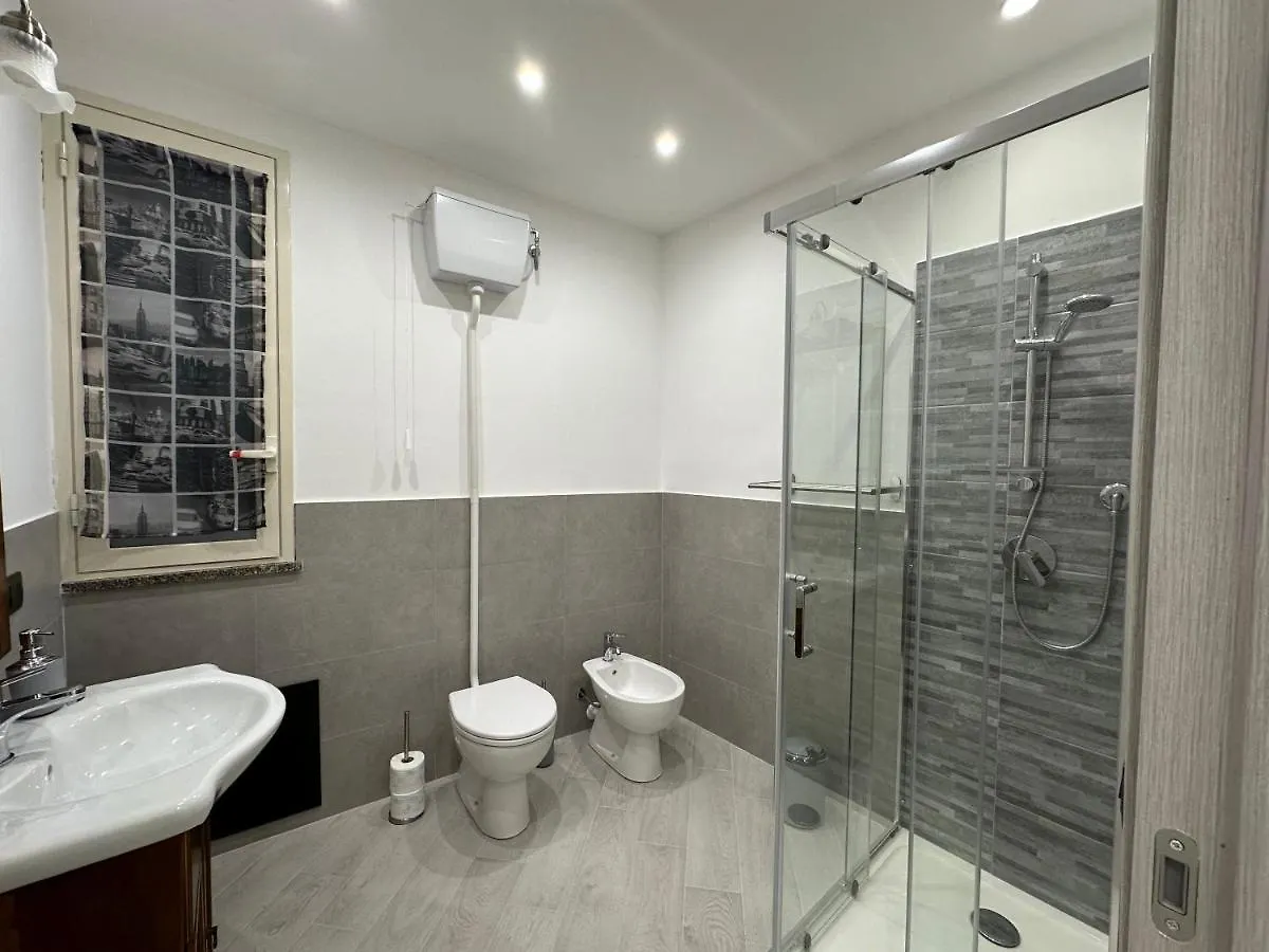 Holiday home Giu Dal Nonno Villa Carini Italy